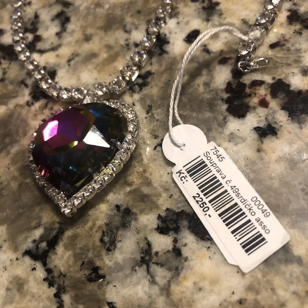 Crystal heart necklace